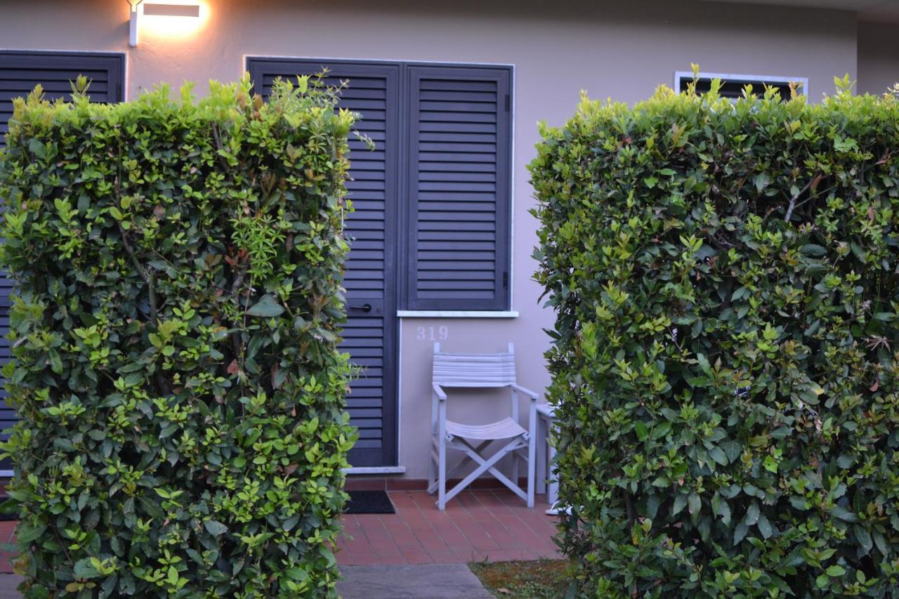 Hotel Villa Elsa Marina di Massa Exteriér fotografie