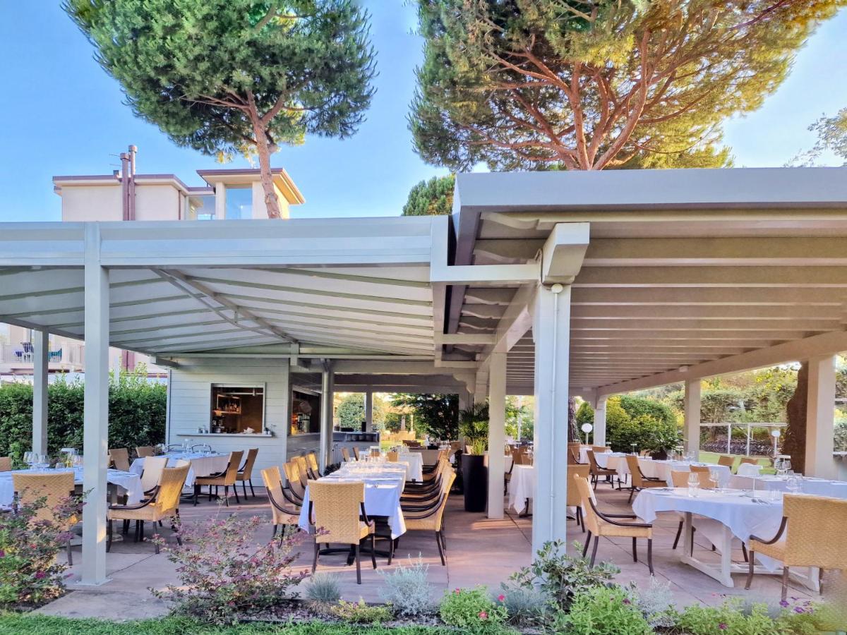 Hotel Villa Elsa Marina di Massa Exteriér fotografie