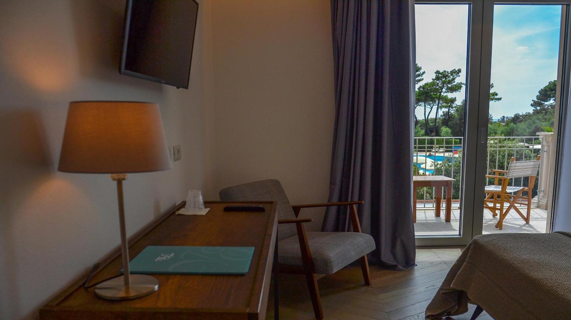 Hotel Villa Elsa Marina di Massa Exteriér fotografie