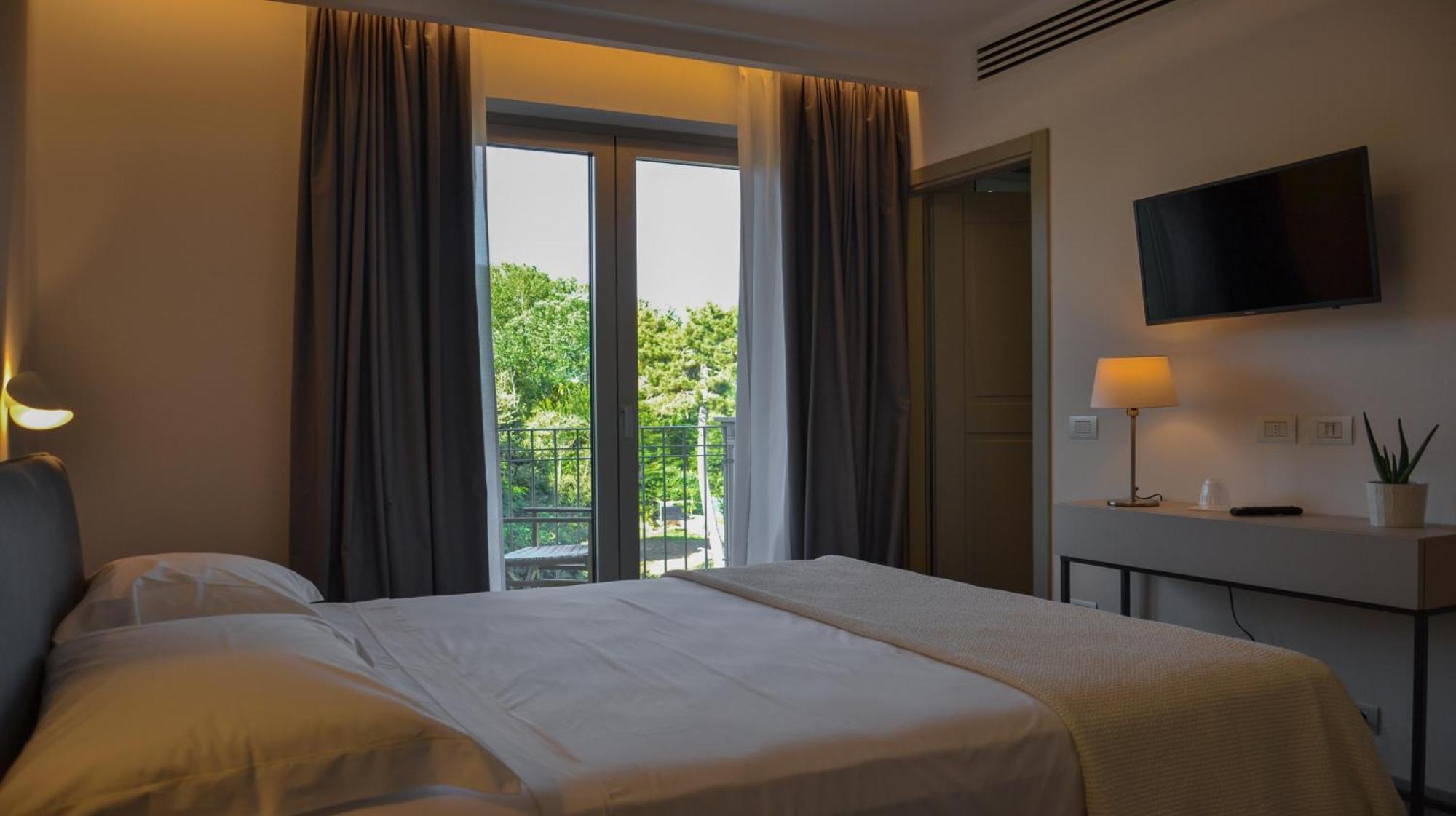 Hotel Villa Elsa Marina di Massa Pokoj fotografie