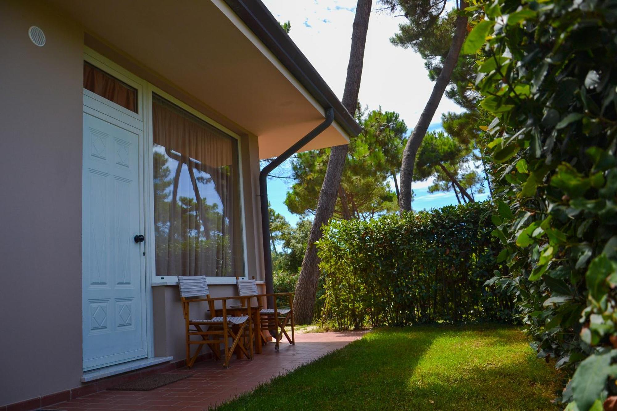 Hotel Villa Elsa Marina di Massa Exteriér fotografie