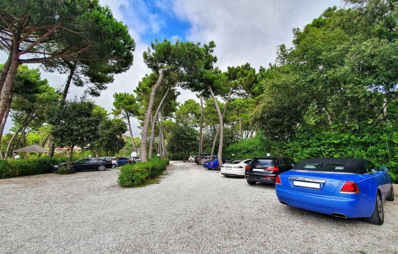Hotel Villa Elsa Marina di Massa Exteriér fotografie
