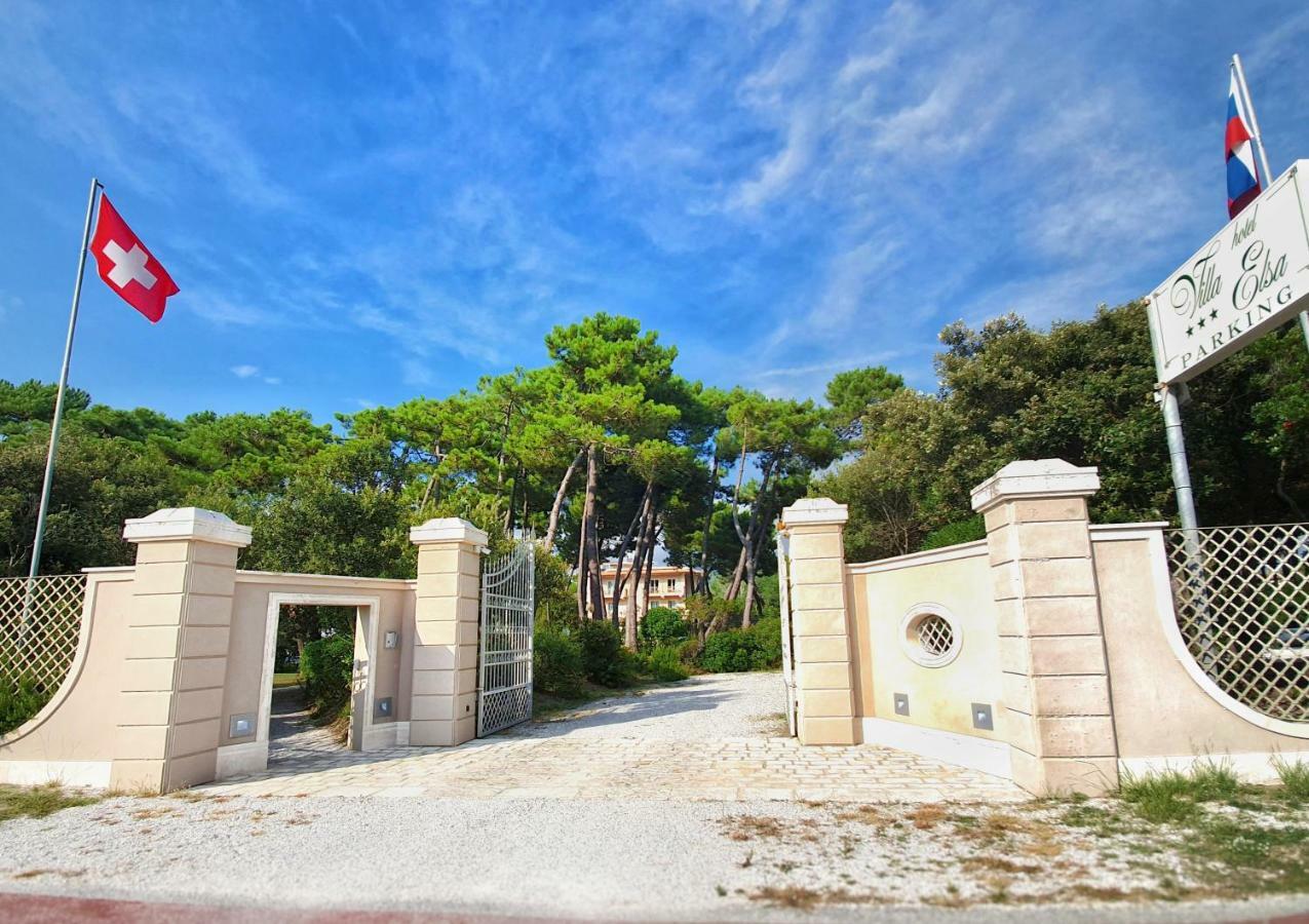 Hotel Villa Elsa Marina di Massa Exteriér fotografie