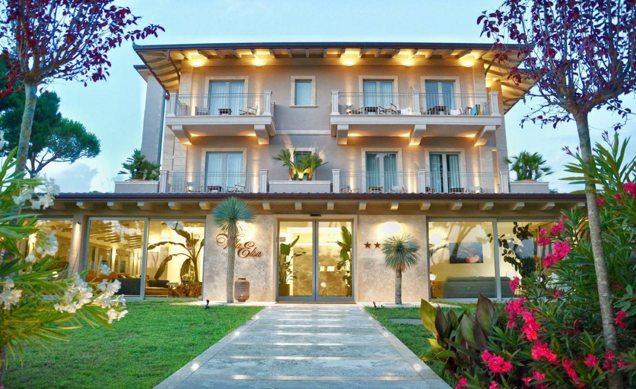 Hotel Villa Elsa Marina di Massa Exteriér fotografie